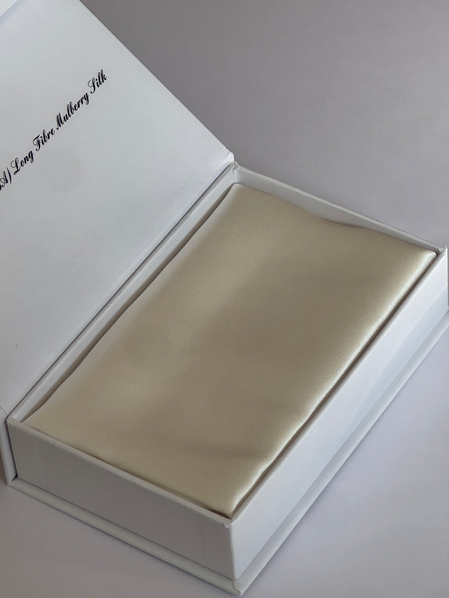 Aurè 100% Mulberry Silk Pillowcases
